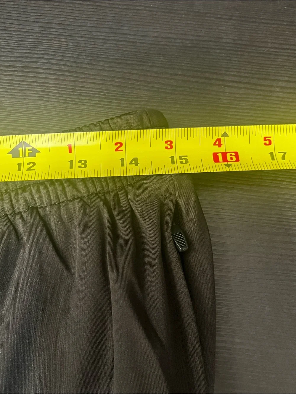 Men’s Black Joggers with pockets & drawstring waist, size Medium NWOT
